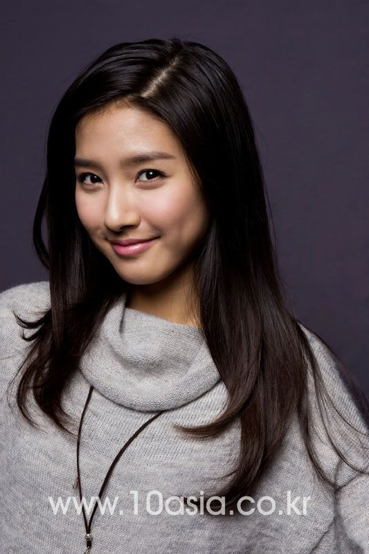 http://i557.photobucket.com/albums/ss13/bumerbmw1/Visss/kimsoeun_l43.jpg